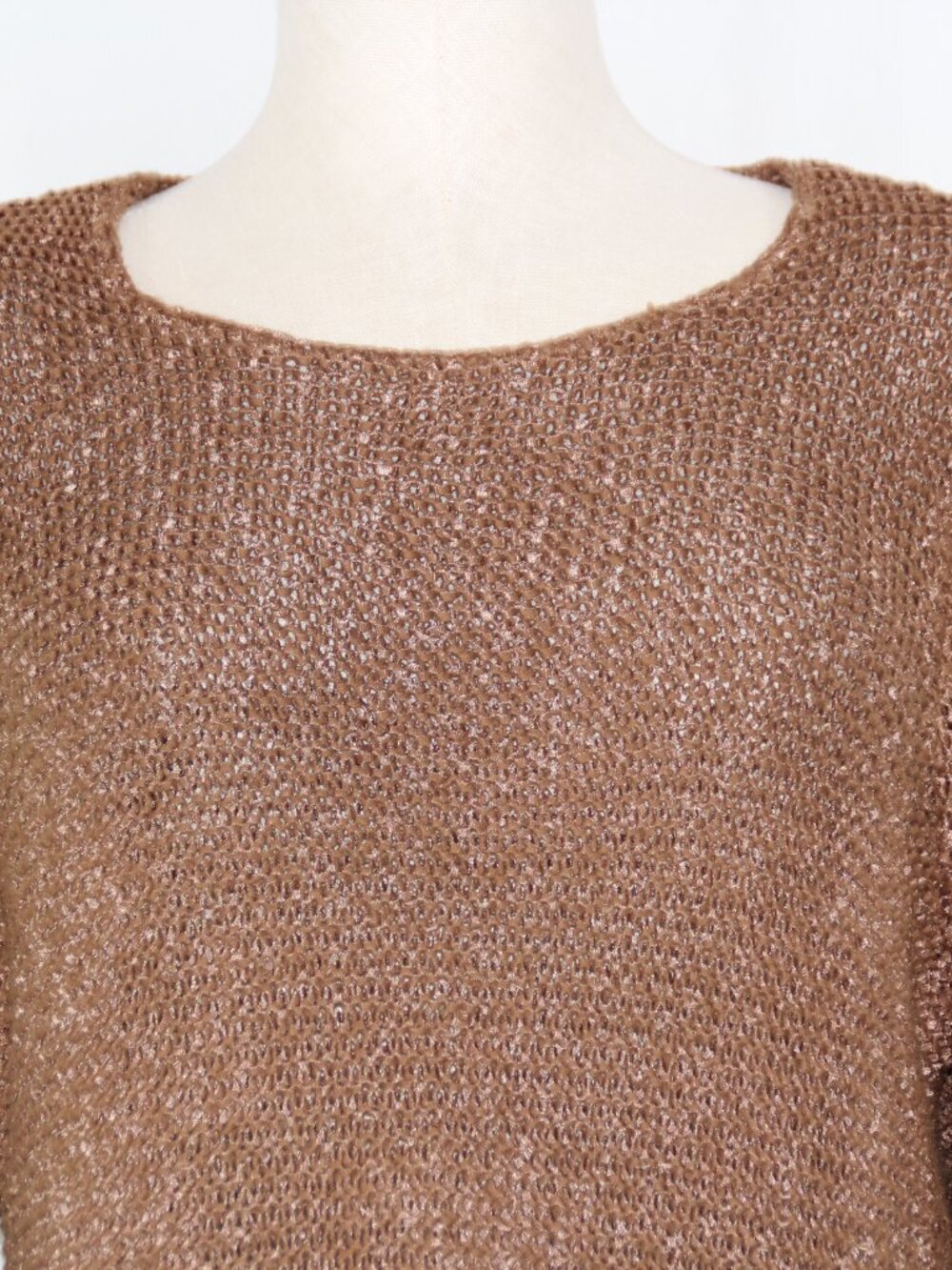 Chico's Round Neck 3/4 Sleeved Tan/Gold Sweater Top Beachy Size 2 L (12/14) - Picture 3 of 9